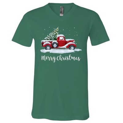 Vintage Merry Christmas Red Truck Old Fashioned Christmas V-Neck T-Shirt