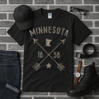 Vintage Minnesota Distressed Home State Map Boho Arrows Tall T-Shirt