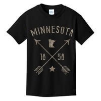 Vintage Minnesota Distressed Home State Map Boho Arrows Kids T-Shirt