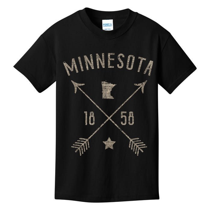 Vintage Minnesota Distressed Home State Map Boho Arrows Kids T-Shirt