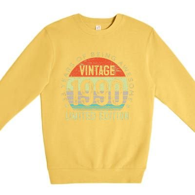 Vintage Made In 1990 33 Year Old Retro 33th Birthday Gift Premium Crewneck Sweatshirt