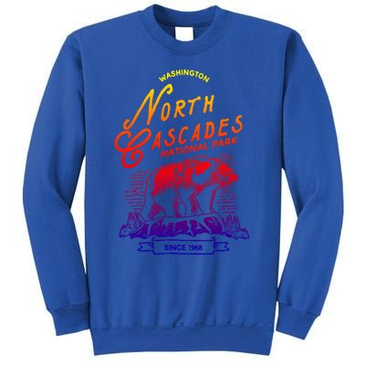 Vintage North Cascades National Park Retro Bear Washington Cool Gift Sweatshirt