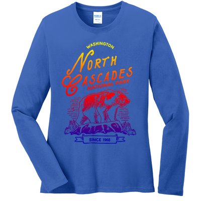 Vintage North Cascades National Park Retro Bear Washington Cool Gift Ladies Long Sleeve Shirt