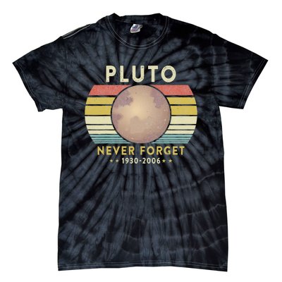 Vintage Never Forget Pluto Nerdy Astronomy Space Science Tie-Dye T-Shirt