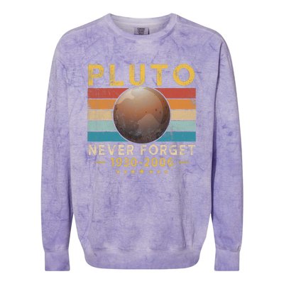 Vintage Never Forget Pluto Retro Style Funny Space Science Colorblast Crewneck Sweatshirt