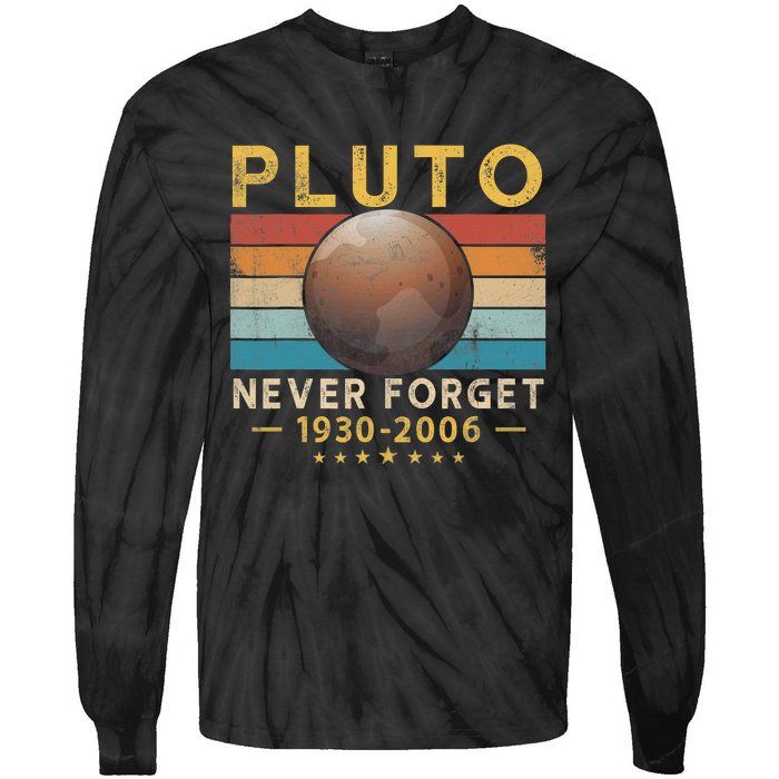 Vintage Never Forget Pluto Retro Style Funny Space Science Tie-Dye Long Sleeve Shirt