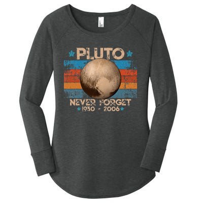 Vintage Never Forget Pluto Funny Women's Perfect Tri Tunic Long Sleeve Shirt