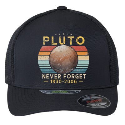 Vintage Never Forget Pluto Funny Space Science Lover Flexfit Unipanel Trucker Cap