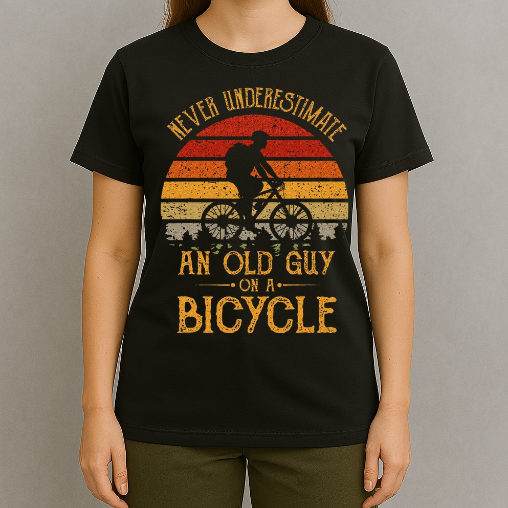 Vintage Never Underestimate An Old Guy On A Bicycle Cycling T-Shirt