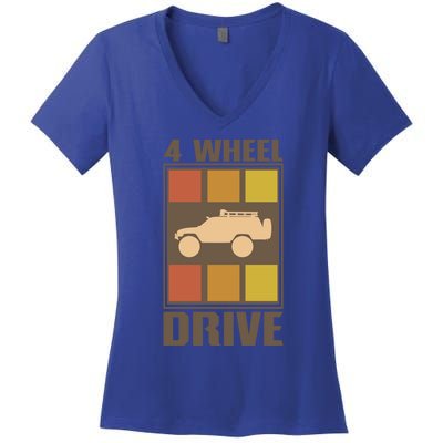 Vintage Offroad 4x4 Crawling Rock Crawler 4 Wheel Drive Gift Women's V-Neck T-Shirt