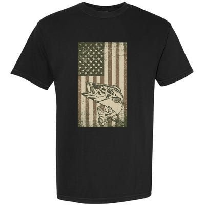 Vintage Outdoor Big Bass Fish Camouflage USA Fisherman Flag Garment-Dyed Heavyweight T-Shirt