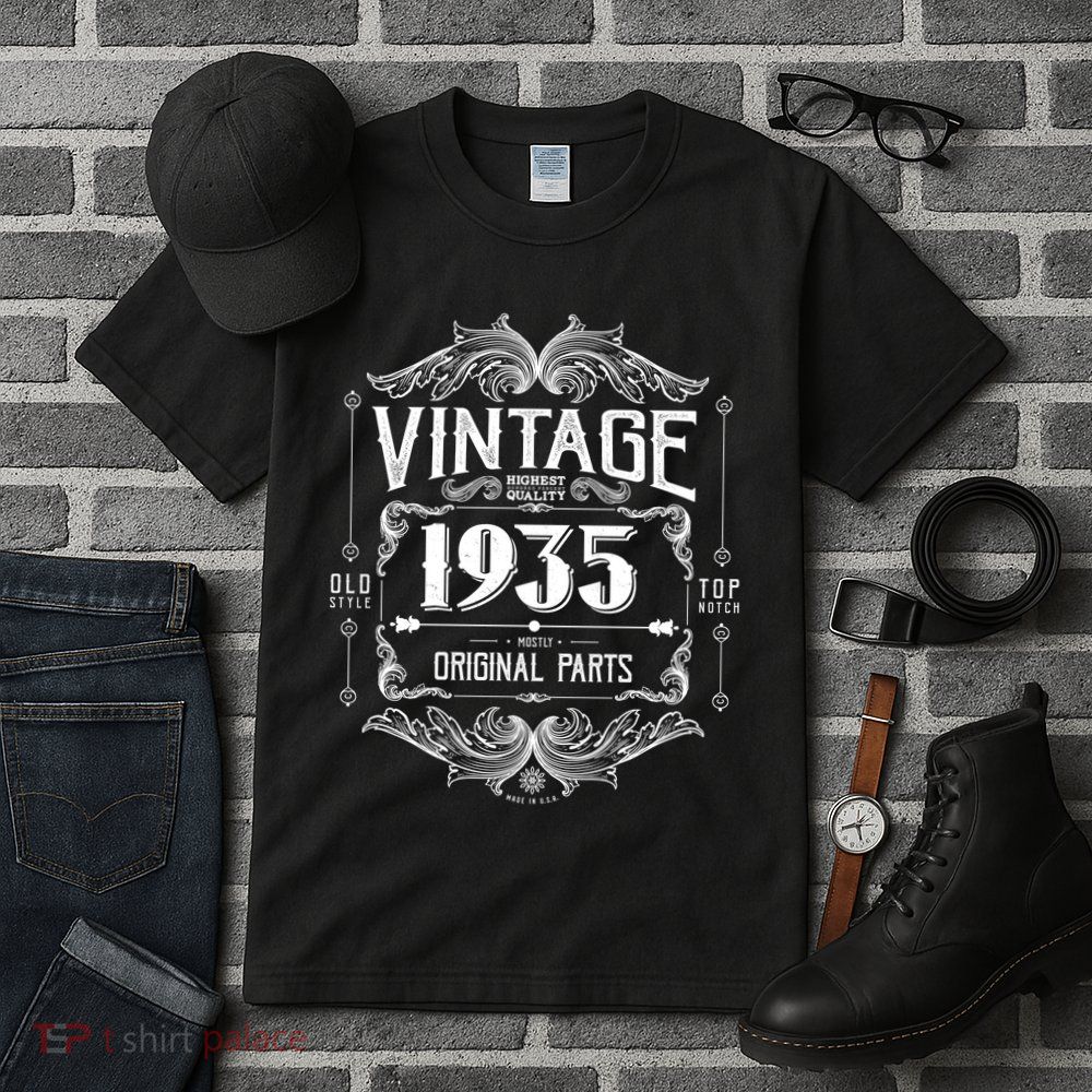 Vintage Old Style Top Notch Mostly Original Parts Whiskey Label 1935 90 Tall T-Shirt