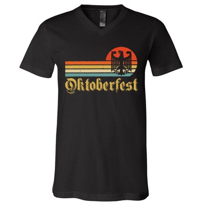 Vintage Oktoberfest Women German Flag Beer Drinking V-Neck T-Shirt