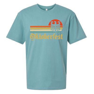 Vintage Oktoberfest Women German Flag Beer Drinking Sueded Cloud Jersey T-Shirt