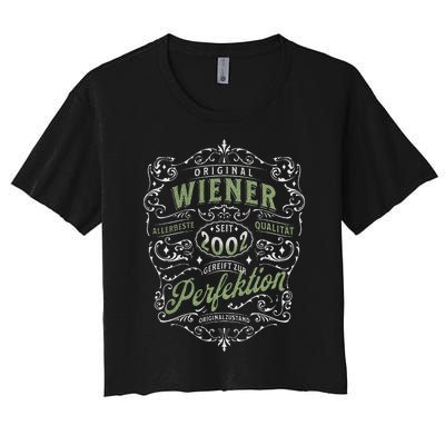 Vienna Original Year Of Birth 2002 Vienna Women's Crop Top Tee