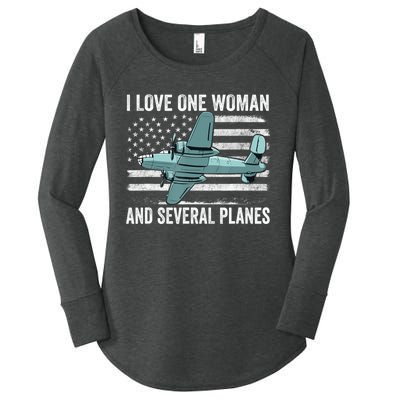 Veteran Pilot B17 Heavy Bomber WW2 Plane Aircraft USA Flag Women's Perfect Tri Tunic Long Sleeve Shirt