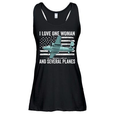 Veteran Pilot B17 Heavy Bomber WW2 Plane Aircraft USA Flag Ladies Essential Flowy Tank