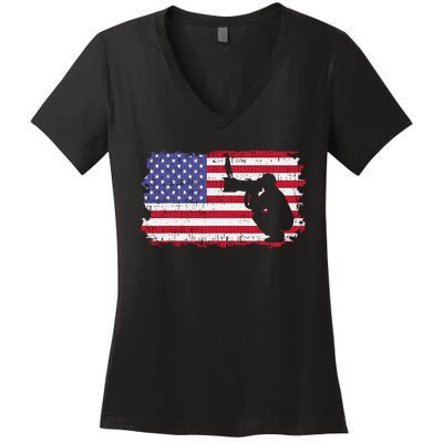 Vintage Proud Photographer Wildlife Photography US Flag Fun Women's V-Neck T-Shirt