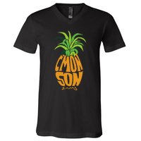 Vintage PSYCH Pineapple Of Gus Cmon Son! Crazy Lover Gift V-Neck T-Shirt