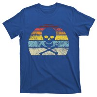 Vintage Pirate Skull Crossbones Flag Retro Style Halloween T-Shirt