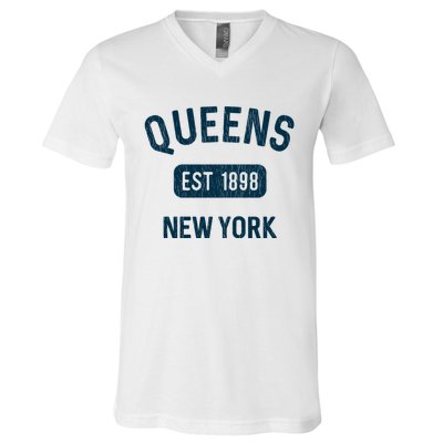 Vintage Queens Ny Nyc Gifts Souvenir Queens Est 1898 V-Neck T-Shirt