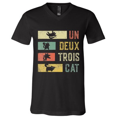 Vintage Retro 70s 80s 90s Un Deux Trois Cat Funny Cat Lover V-Neck T-Shirt