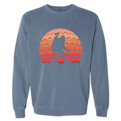 Vintage Retro Bigfoot Golf Golfer Sasquatch Garment-Dyed Sweatshirt