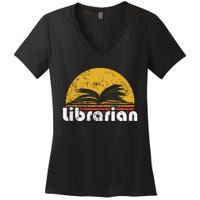 Vintage Reading Book Librarian Retro Sunset Gift Women's V-Neck T-Shirt