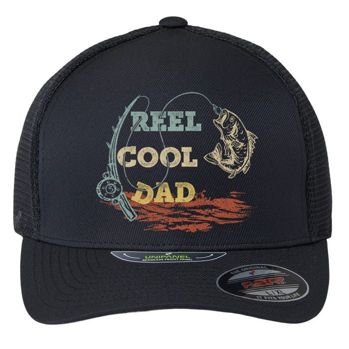 Vintage Reel Cool Dad Fisherman FatherS Day Fishing Lover Flexfit Unipanel Trucker Cap