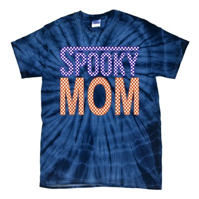 Vintage Retro Checked Ghost Boo Stay Spooky Mom Halloween Tie-Dye T-Shirt