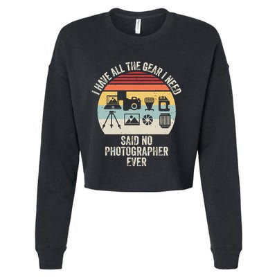 Vintage Retro Camera Photographer Photography Lover Gift Cropped Pullover Crew