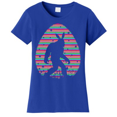 Vintage Retro Easter Egg Lover Funny Bigfoot Easter Sunday Cute Gift Women's T-Shirt