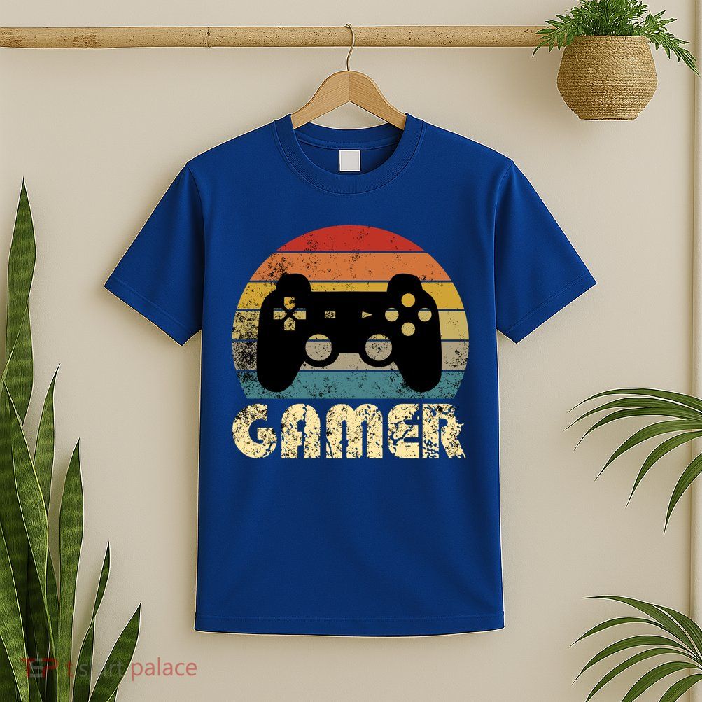 Vintage Retro Gamer Video Game Player Boys Teens Gift T-Shirt