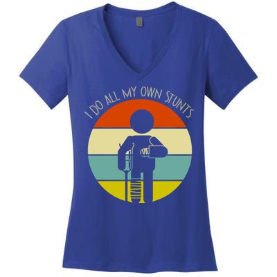Vintage Retro I Do My Own Stunts Funny Injury Great Gift Women's V-Neck T-Shirt