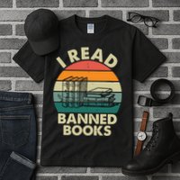 VINTAGE RETRO I READ BANNED BOOKS Tall T-Shirt