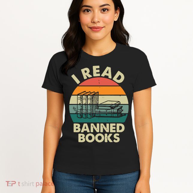 VINTAGE RETRO I READ BANNED BOOKS Womens T-Shirt