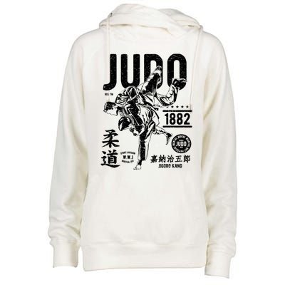 Vintage Retro Judo Gift Womens Funnel Neck Pullover Hood