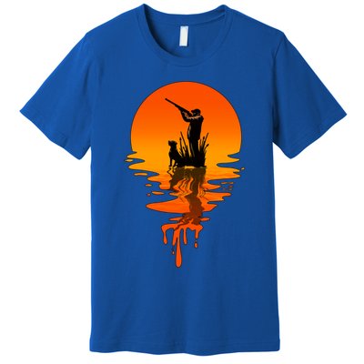Vintage Retro Style Duck Hunting Gift Premium T-Shirt