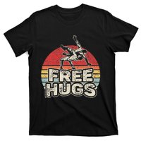 Vintage Retro Wrestling Funny Free Hugs Wrestling T-Shirt