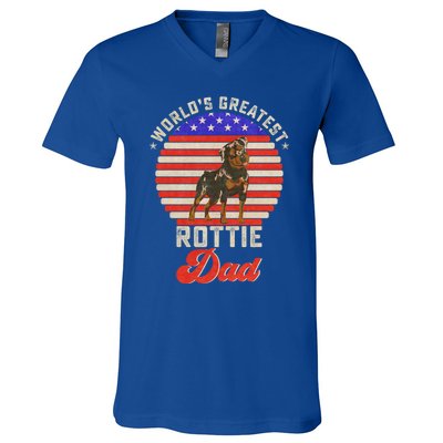 Vintage Retro Worlds Greatest Rottweiler Dad Rottie Sunset Great Gift V-Neck T-Shirt