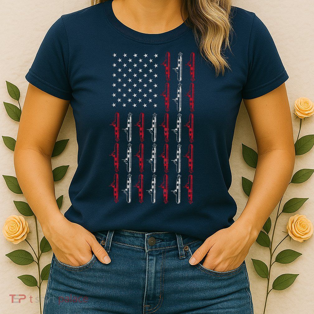 Vintage Submarine American Flag Funny 4th Of July Womens T-Shirt