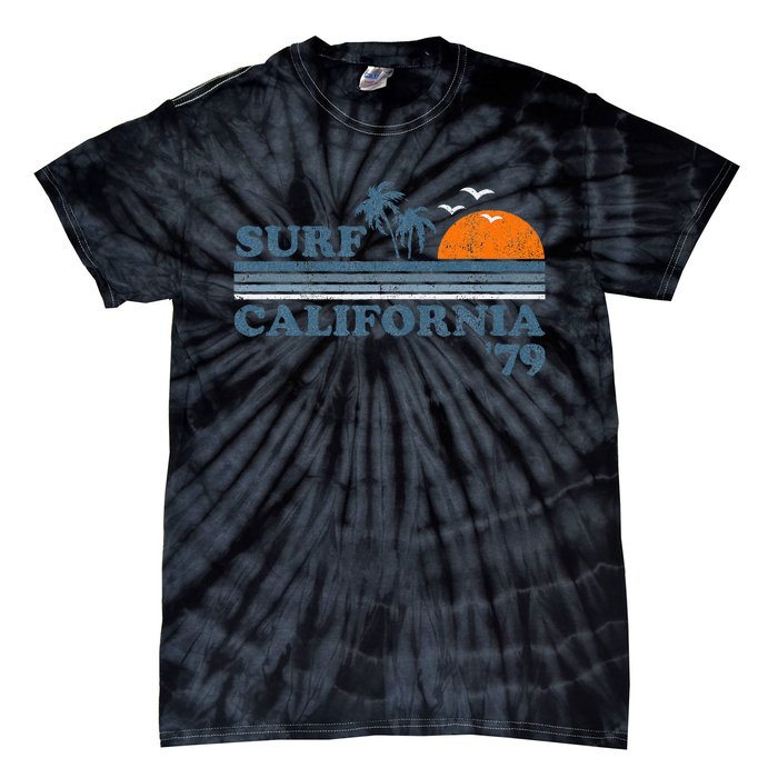 Vintage Surf California Beach Retro Sunset Surf 70S Gift Tie-Dye T-Shirt