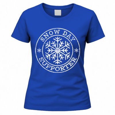 Vintage Snow Day Supporter Teacher Student Winter Snowflake Great Gift Women's T-Shirt