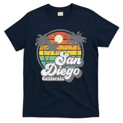 Vintage San Diego Beach California Surfing Retro Surf Gift T-Shirt