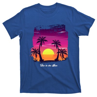 Vintage Sunset Fun In The Sun Summer Beach Funny Gift T-Shirt