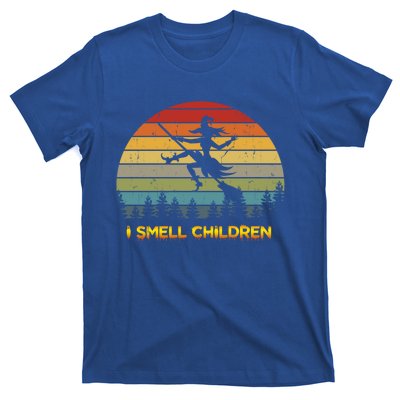 Vintage Scary Halloween I Smell Children Gift T-Shirt