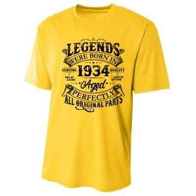 Vintage Scroll Legends Were Born In 1934 Aged Perfectly 90th Birthday Performance Sprint T-Shirt