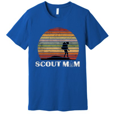 Vintage Scout Leader Scout Mom Cute Gift Premium T-Shirt