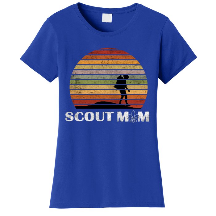 Vintage Scout Leader Scout Mom Cute Gift Women's T-Shirt