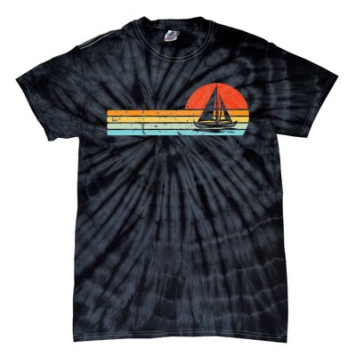 Vintage Sailboat Retro Sunset Boat Captain Sailing Gear Tie-Dye T-Shirt